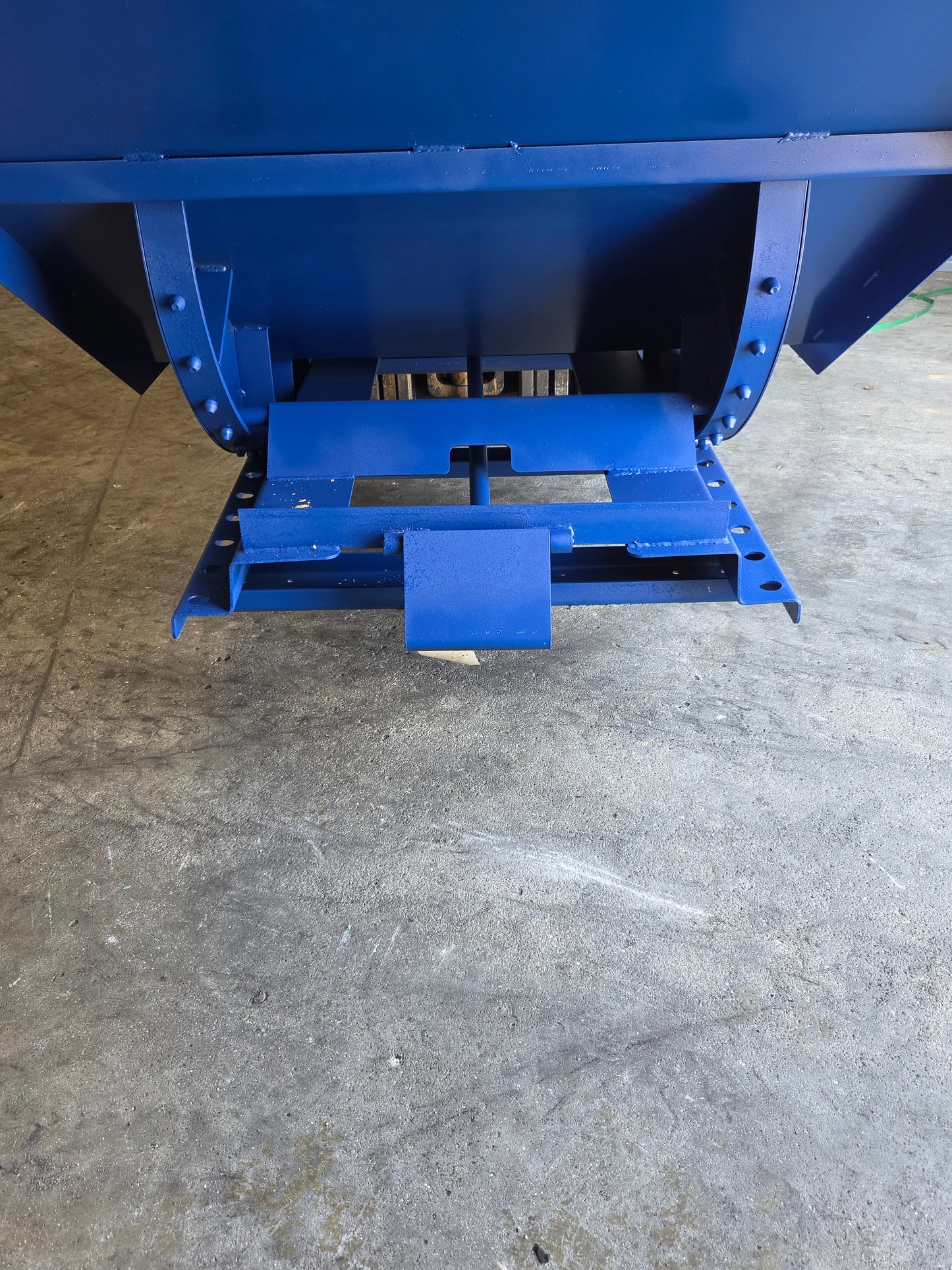 2YD Bump Release Hopper